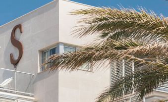 Pure Salt Residences