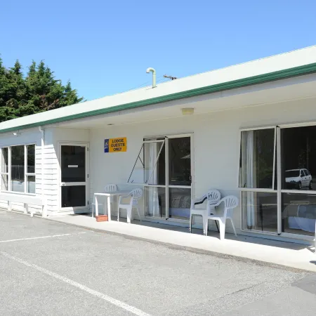 Blenheim Bridges Holiday Park