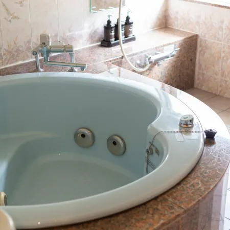 Nami No Ue Crystal Hotel