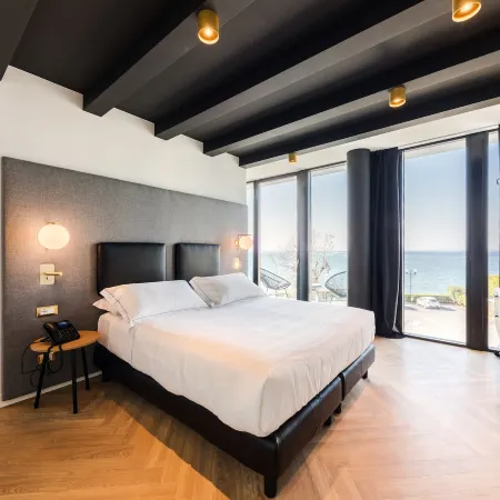 MaisonMe Boutique Hotel