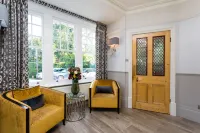 The Lawn Guest House Gatwick Hotels in Horley