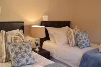 Caulfield Self Catering - Apartments