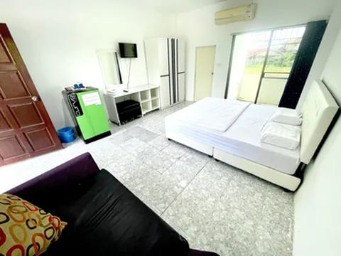 รูปภาพของเจวี เพลส