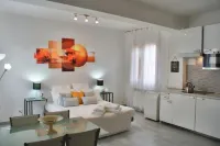 4-Tourist House Bologna-Studio - Self Check-IN