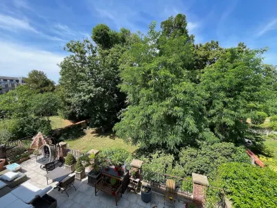 馬諾伊城市休閒飯店 Chartres en lumiere附近的飯店