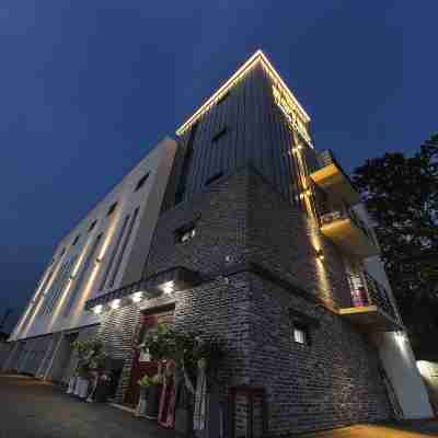 호텔 리즈 Hotel Exterior