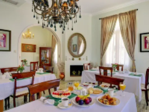 コリーナ ギャラリー ホテル イタキ島のホテル