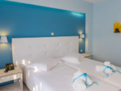 Must Boutique Hotel & Restaurant Hotels in Kanalion