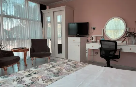 Ottoman Hotel Sakarya Отели рядом с достопримечательностью «Ebk Cami»