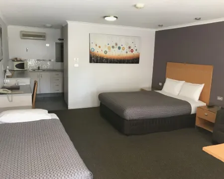 Sportsmans Motor Inn Hotels in Barooga