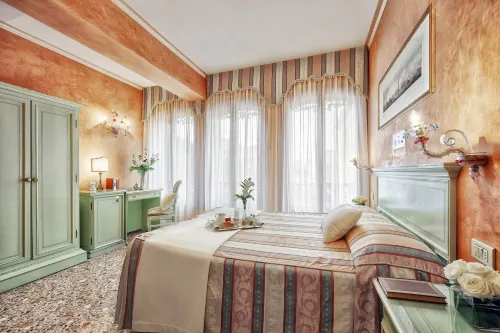 Hotel Firenze Hotels in Venice