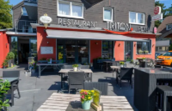 Triton Hotels near Bocklemund Underground Station