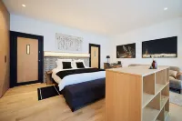 Suites 124 Hotels in Forest