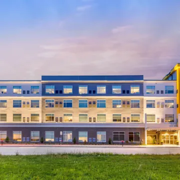 Cambria Hotel Milwaukee Downtown