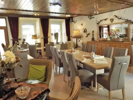 Zum Achten Himmel Отели в г. Мозелькерн