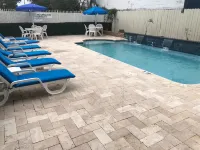 Comfort Inn & Suites New Orleans Airport North - piscina