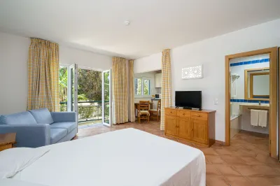 Quinta do Morgado - Apartamentos Turisticos Monte Da Eira Các khách sạn gần Santa Maria do Castelo Church