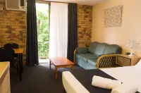 Lancaster Court Motel Hotels in Annerley