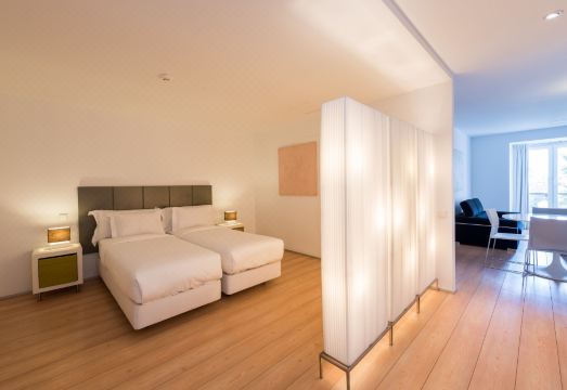 알파마 - 리스본 라운지 스위트 객실 전경