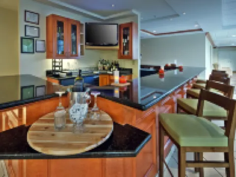 西門羅希爾頓花園酒店 西門羅酒店