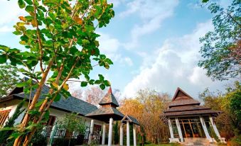 Tak Andaman Hotel