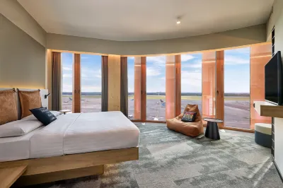 Moxy Luxembourg Airport  호텔