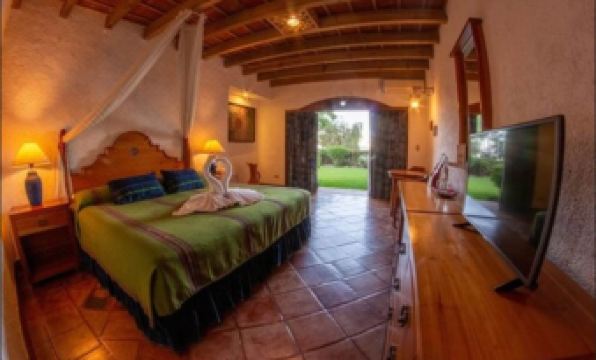 Hotel Posada de Don Rodrigo Panajachel - Housity