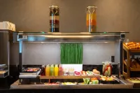 Crowne Plaza London Heathrow T4 - bar