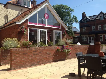 The Royal Hotel Отели рядом с достопримечательностью «Cromer Beach»