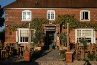Bedford Arms Hotel Hotels near Little Chalfont Nature Park