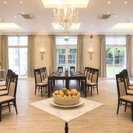 Forest Lodge Hotel