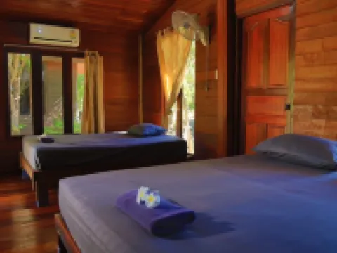 โฮมสไตล์ รีสอร์ท โรงแรมในอำเภอ ชำนิ