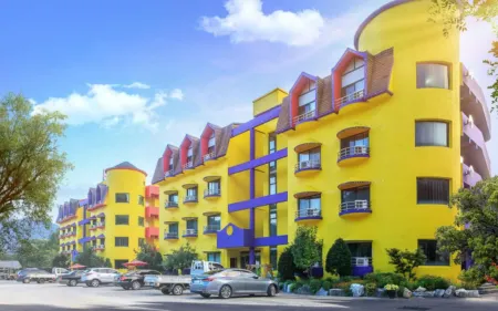 Inje Tourist Hotel Отели рядом с достопримечательностью «Baekdamsa»