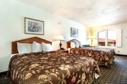 Americas Best Value Inn Paris