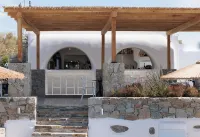 Naxos Cave Suites - bar