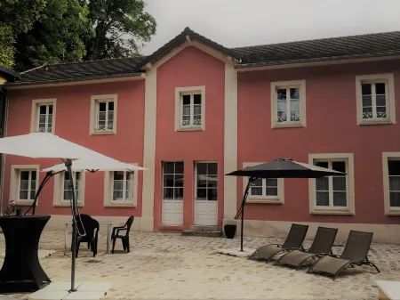 Les 7 Sources Отели в г. Л'Иль-Адам