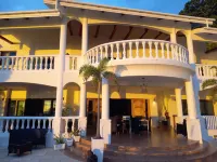 Petit Amour Villa, Seychelles Hotels in Glacis