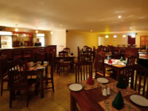 Mokoro Lodge Hotels in Maun