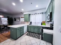 Friends, Family & Dog Stay in Monterey Peninsula with AC & Grill