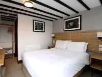 Swan, Thatcham by Marston's Inns Hotels in Thatcham