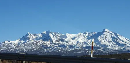 Coachman Motel Отели в г. Пекокау