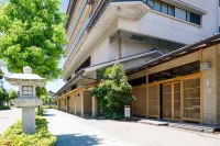 Tachibana Shikitei Hotels near Kutaniyaki Art Museum