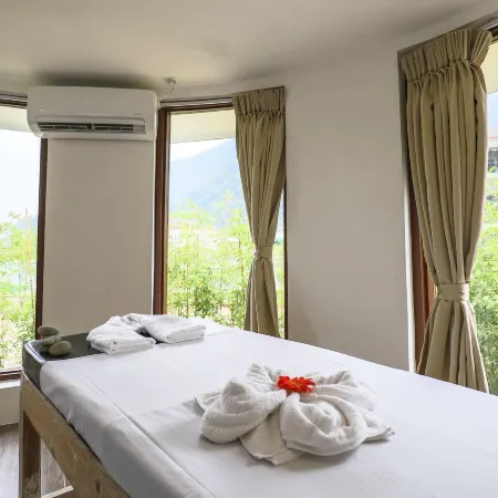 Mountain Glory Forest Resort and Spa, Pokhara