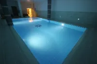 Garden Zara Hotel - piscina