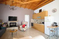 Elysium Countryside House Jacuzzi - Doune - Happy Rentals Hotels in Pyrgos