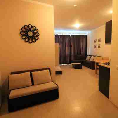 梅納達陽光海岸廣場公寓 Rooms