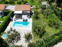 Cypress Garden Villas - Beach