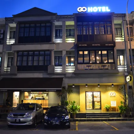 Go Hotel Отели рядом с достопримечательностью «Торговый центр Summit USJ»