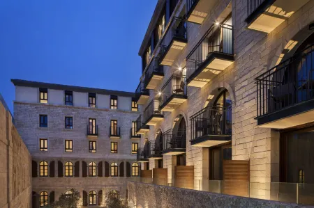 The Setai Tel Aviv, a Member of the Leading Hotels of the World Отели рядом с достопримечательностью «Дом Бен-Гуриона»