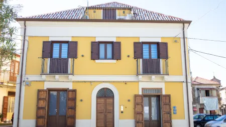 Albagio' Отели рядом с достопримечательностью «Rosarno»